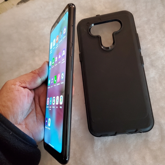 LG K51 Unlocked 32GB With Case - Picture 4 of 5